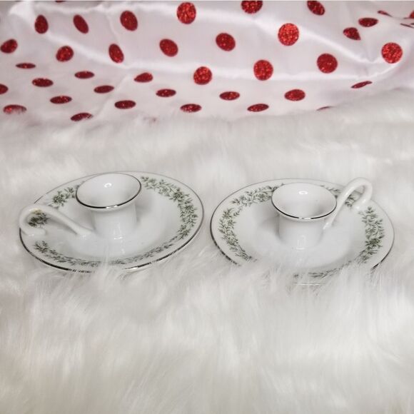 Mikasa Fine China Finger Loop Tapered Candle Holders Set of 2 G9059 Japa… - Picture 2 of 7